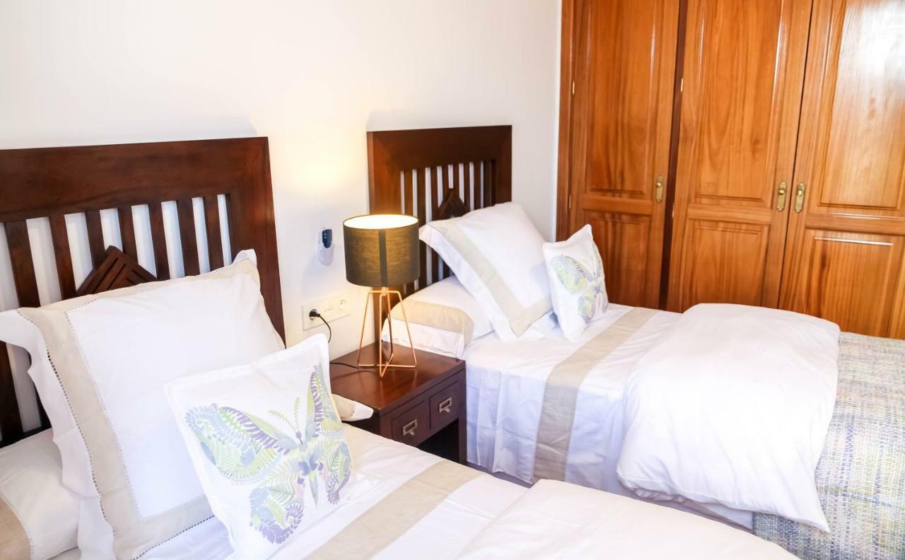 Rooms & Suites Terrace 3A Аресифе Екстериор снимка