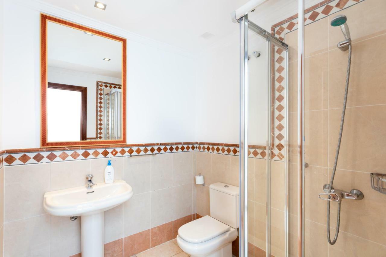 Rooms & Suites Terrace 3A Аресифе Екстериор снимка