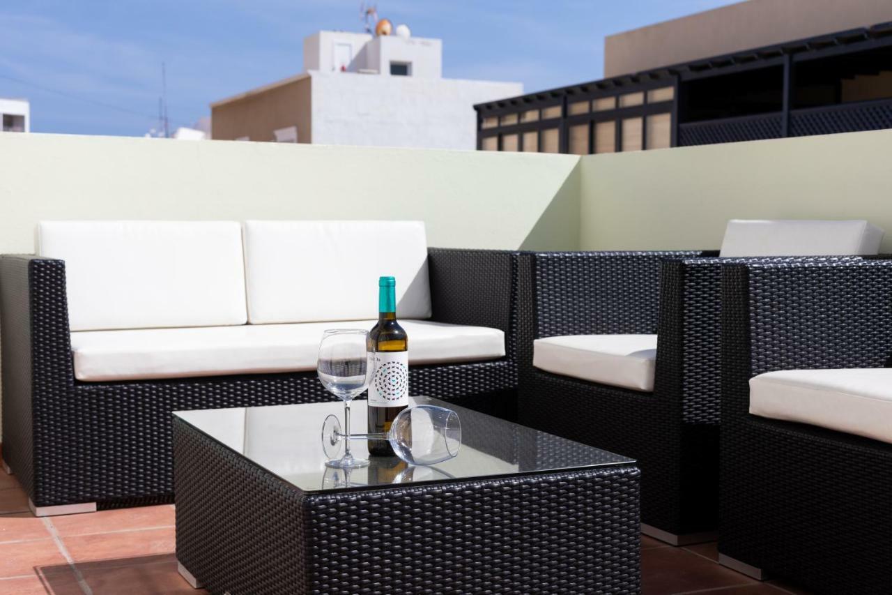 Rooms & Suites Terrace 3A Аресифе Екстериор снимка