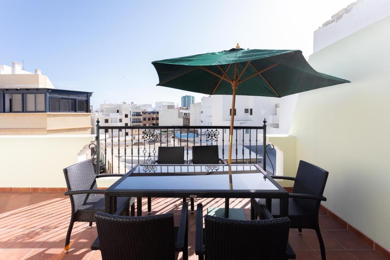 Rooms & Suites Terrace 3A Аресифе Екстериор снимка