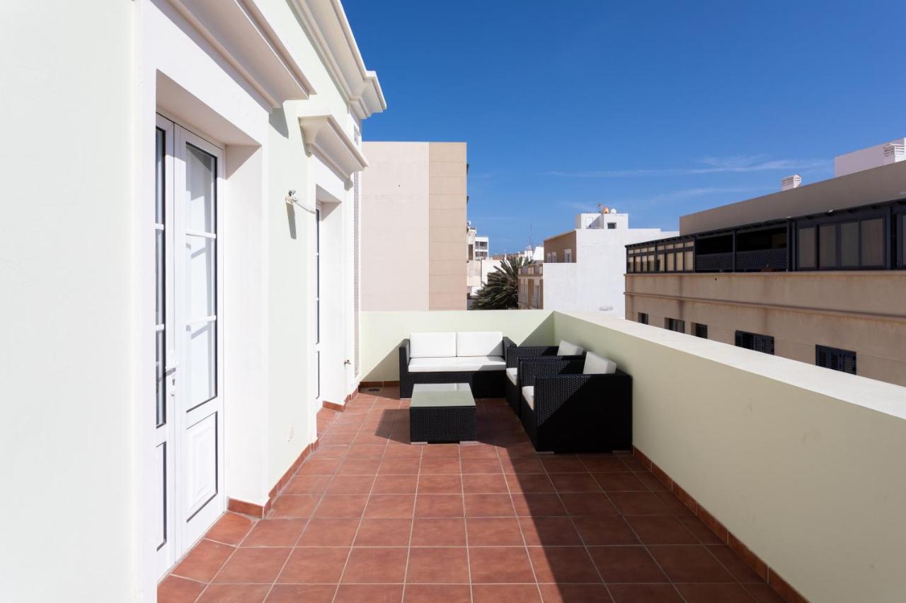 Rooms & Suites Terrace 3A Аресифе Екстериор снимка